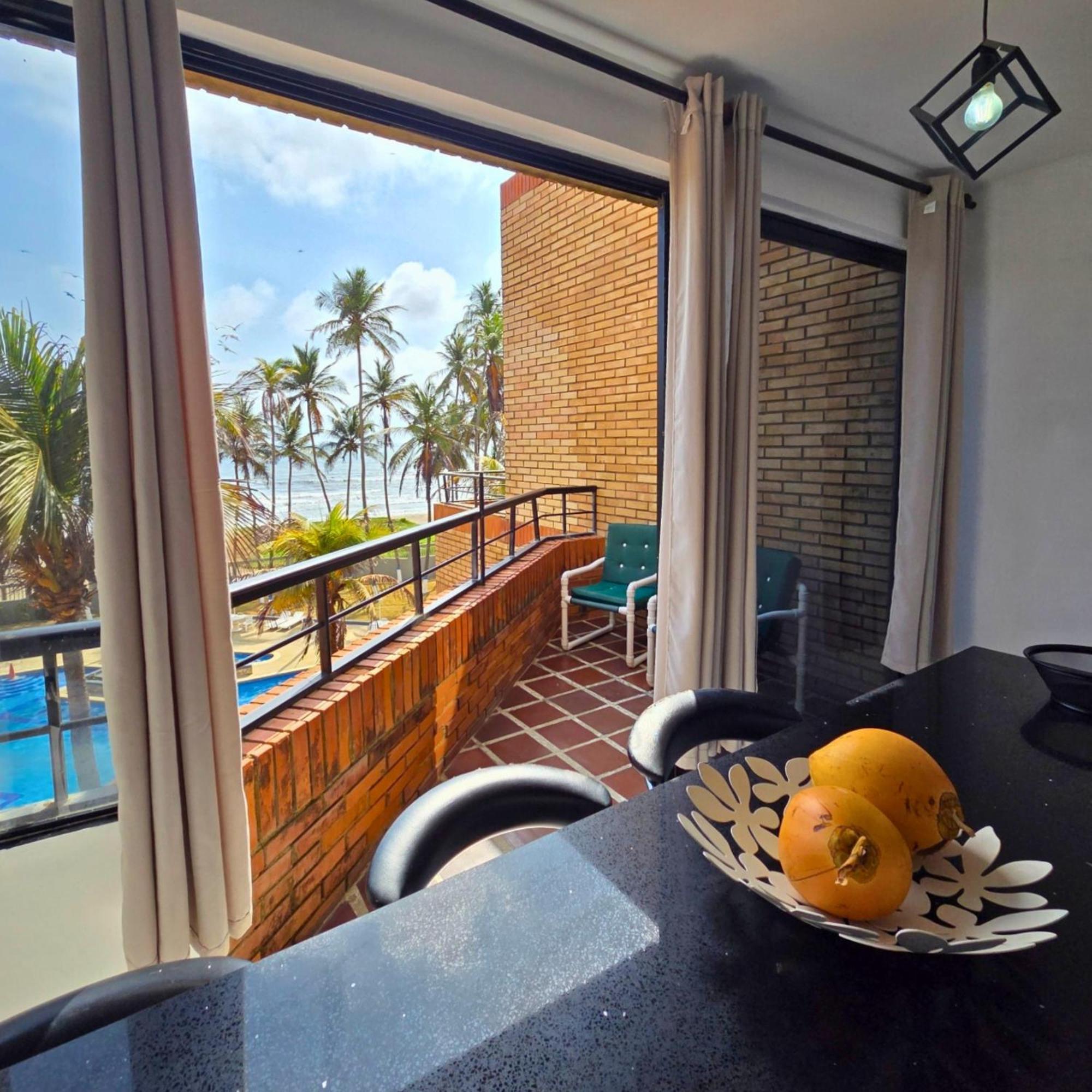 Tucacas, Frente Al Mar, Balcon, Piscina Y Playa Privada Διαμέρισμα Εξωτερικό φωτογραφία
