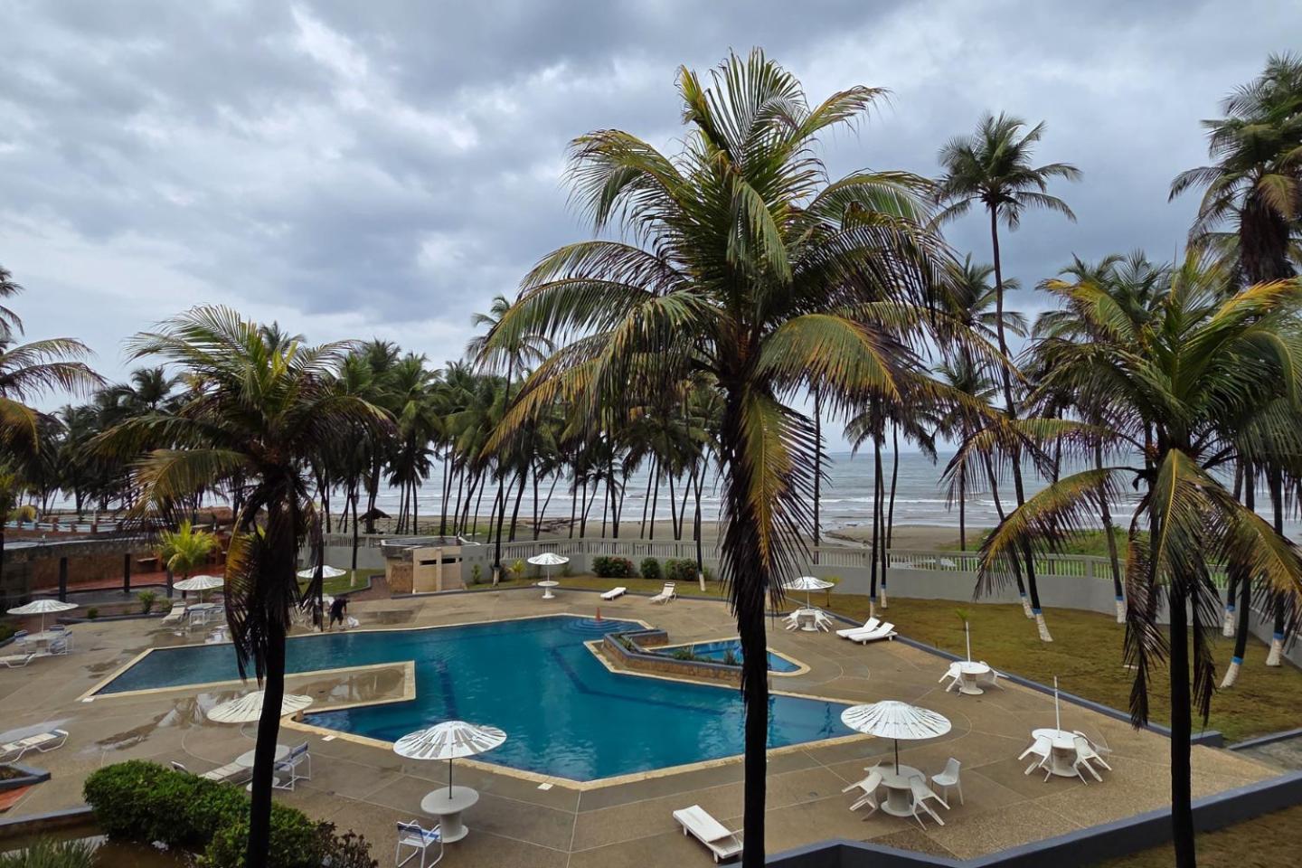 Tucacas, Frente Al Mar, Balcon, Piscina Y Playa Privada Διαμέρισμα Εξωτερικό φωτογραφία
