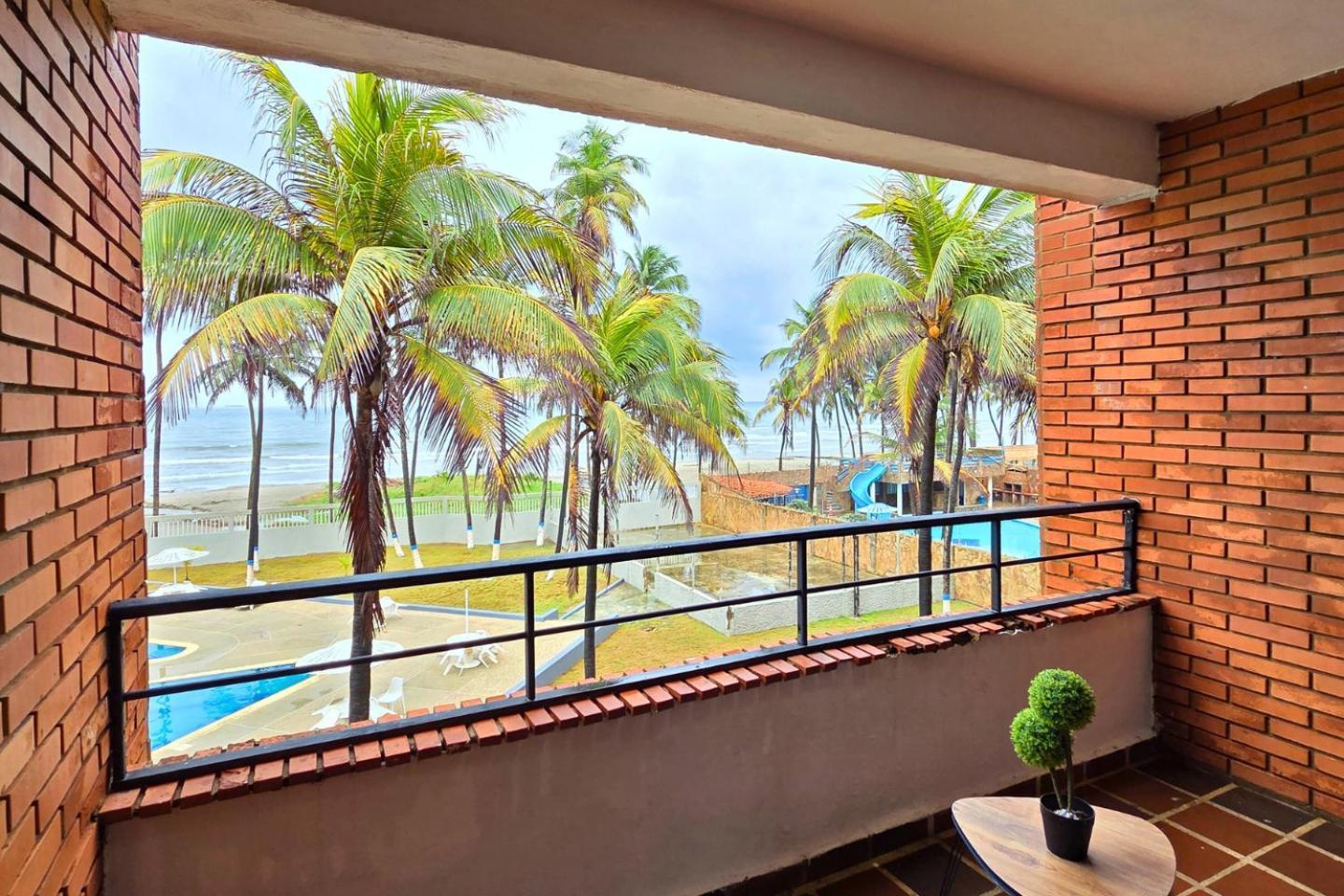 Tucacas, Frente Al Mar, Balcon, Piscina Y Playa Privada Διαμέρισμα Εξωτερικό φωτογραφία