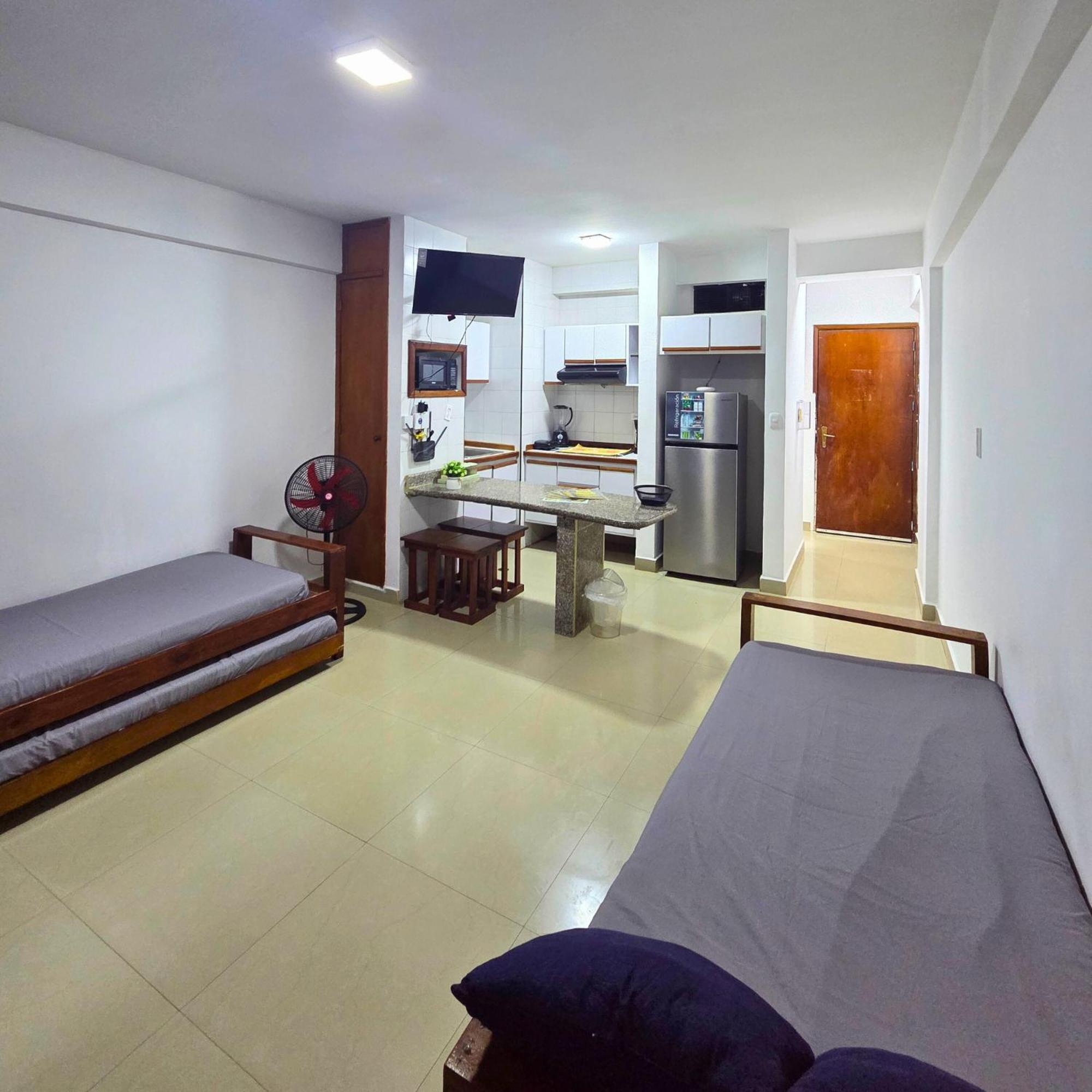 Tucacas, Frente Al Mar, Balcon, Piscina Y Playa Privada Διαμέρισμα Εξωτερικό φωτογραφία
