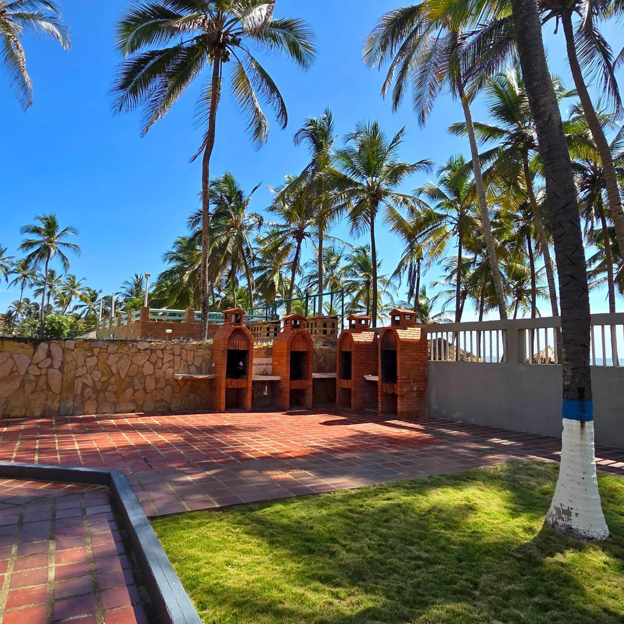 Tucacas, Frente Al Mar, Balcon, Piscina Y Playa Privada Διαμέρισμα Εξωτερικό φωτογραφία