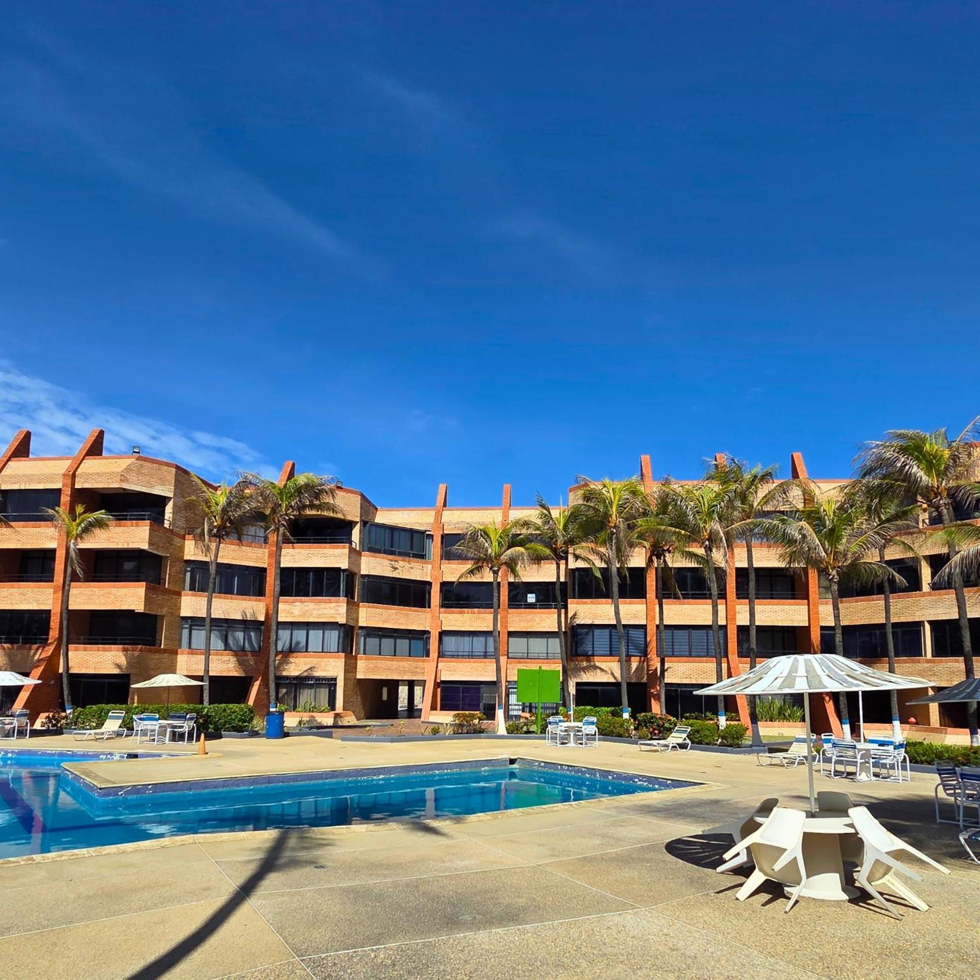 Tucacas, Frente Al Mar, Balcon, Piscina Y Playa Privada Διαμέρισμα Εξωτερικό φωτογραφία
