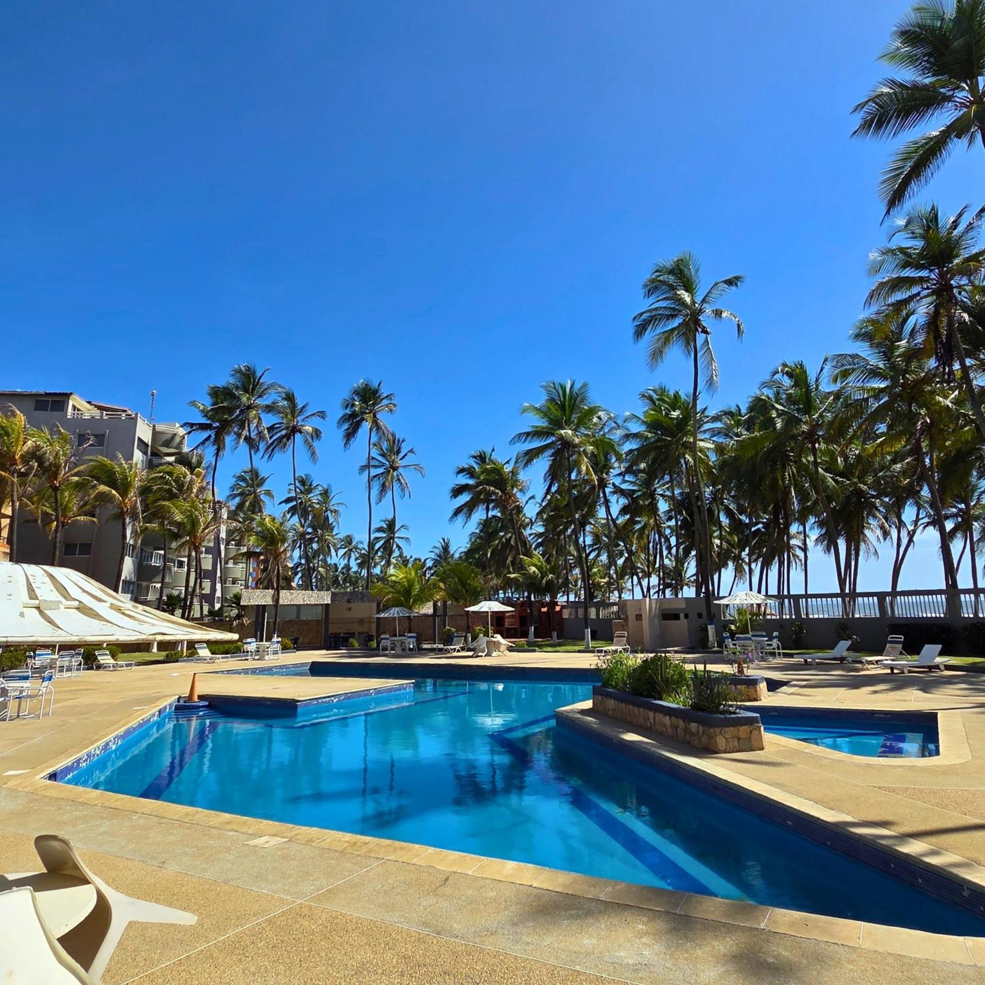 Tucacas, Frente Al Mar, Balcon, Piscina Y Playa Privada Διαμέρισμα Εξωτερικό φωτογραφία